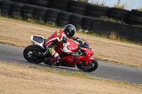 anglesey-no-limits-trackday;anglesey-photographs;anglesey-trackday-photographs;enduro-digital-images;event-digital-images;eventdigitalimages;no-limits-trackdays;peter-wileman-photography;racing-digital-images;trac-mon;trackday-digital-images;trackday-photos;ty-croes